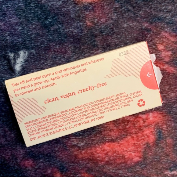 💜 Kite On the Glow Concealer Shade 03 - NWT - Picture 9 of 11